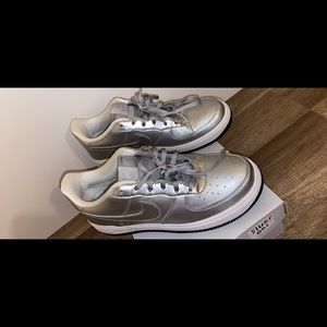 Silver Nike Airforce 1